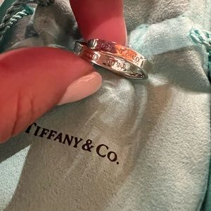 Tiffany & Co. Interlock Circle Ring